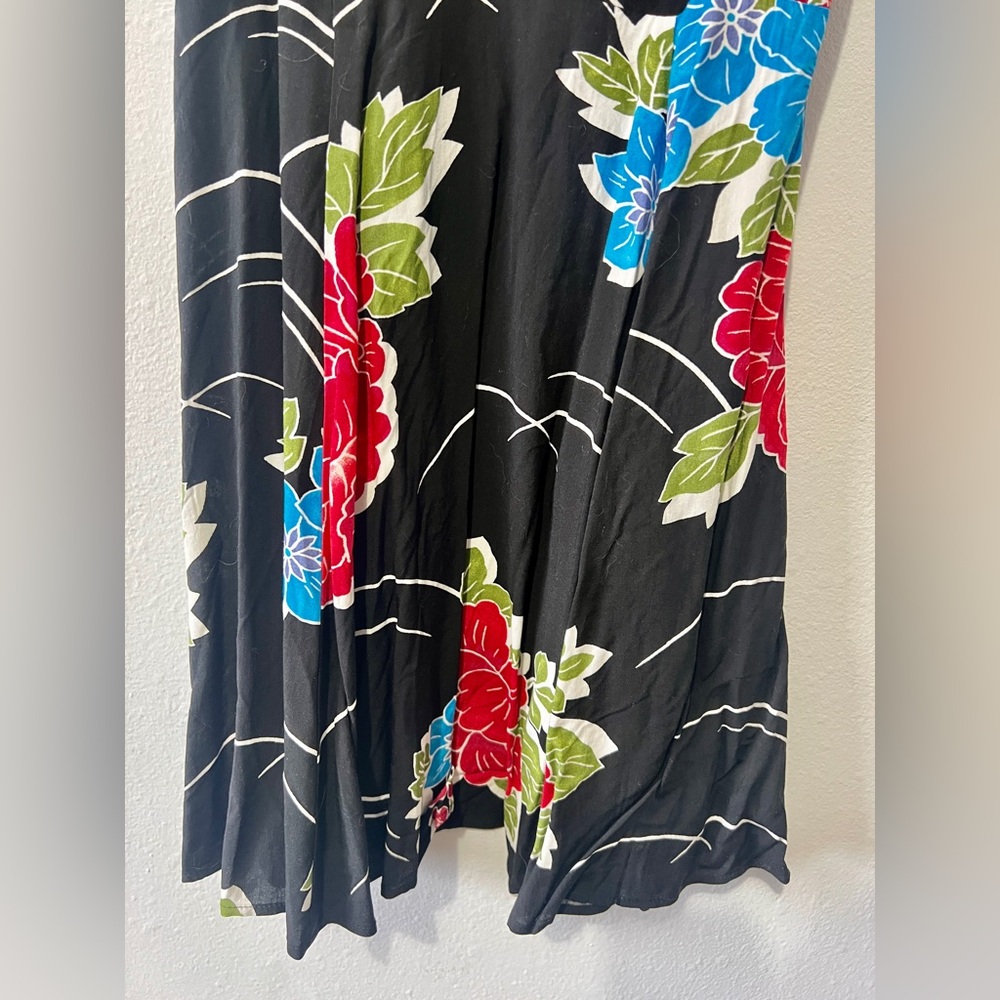 Forever21 NWT Black Floral V-Neck Mini Dress - Small - Picture 9 of 12